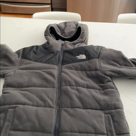North Face down jacket Youth Large - Picture 4 of 6